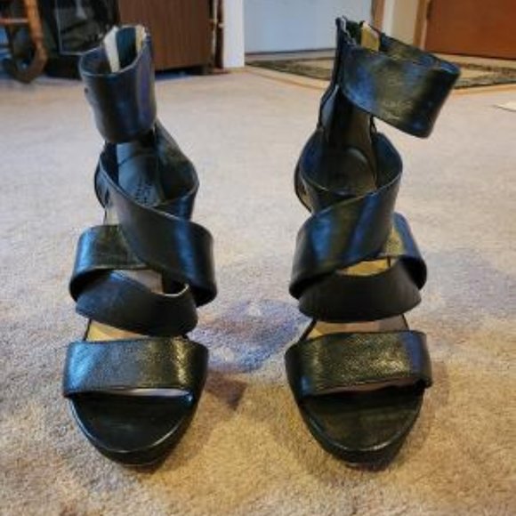 MICHAEL KORS "Jennings" Zip Back Shoe, Size 10 - Picture 3 of 4